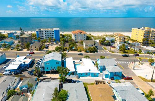 Madeira Beach Apartamento | Madeira Beach Studio Walk to Johns Pass!