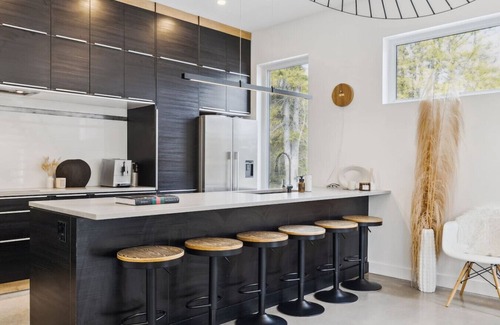 Collingwood Casa | Madeline by the Bay: Serene Sanctuary Retreat