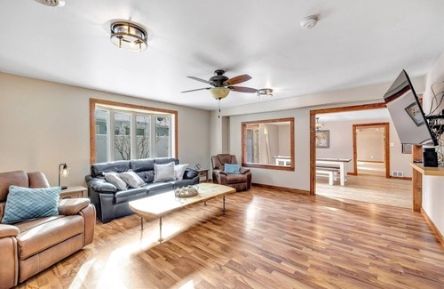 Shawano Casa | Mader Haven Across from the Lake by RedAwning