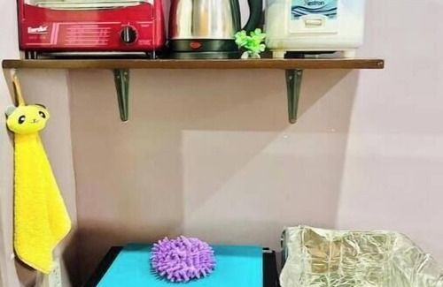Novaliches Apartamento | Madera near SM Novaliches, Aircon/WiFi/Karaoke