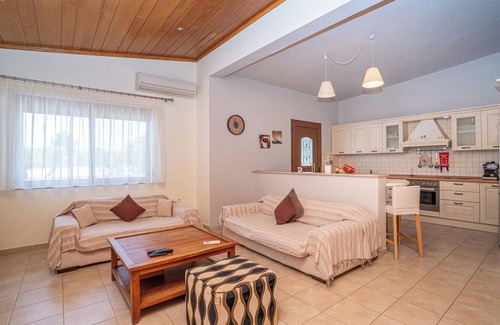 Kolymbia Villa | Villa Madia con piscina privada y jacuzzi exterior