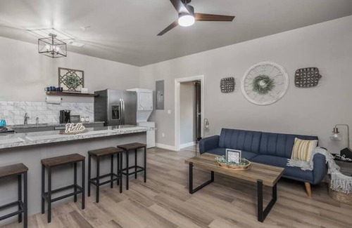 Amarillo Apartamento | Madison Square - Unit 2