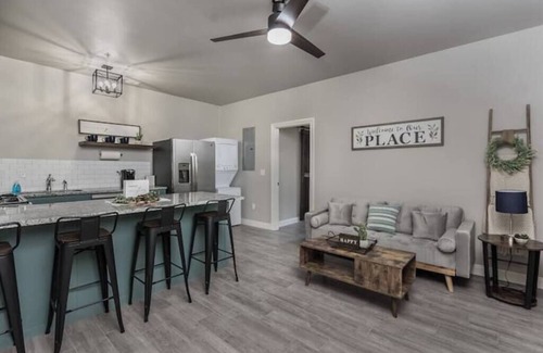 Amarillo Apartamento | Madison Square - Unit 4