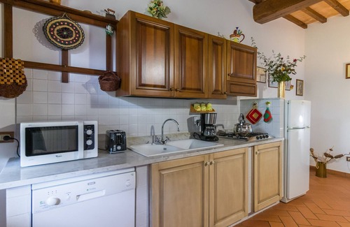 Casamaggiore Apartamento | Madone 1, apartamento en un agriturismo. Piscina, WiFi, tenis