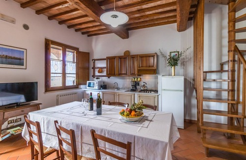 Casamaggiore Apartamento | Madone 2, apartamento en un agriturismo. Piscina, WiFi, tenis