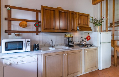 Casamaggiore Apartamento | Madone 2, apartamento en un agriturismo. Piscina, WiFi, tenis