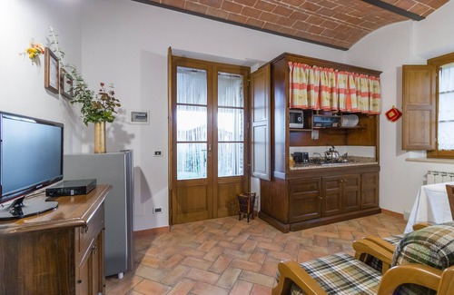 Casamaggiore Apartamento | Madone E, apartamento en un agriturismo. Piscina, WiFi, tenis
