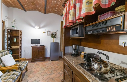 Casamaggiore Apartamento | Madone E, apartamento en un agriturismo. Piscina, WiFi, tenis