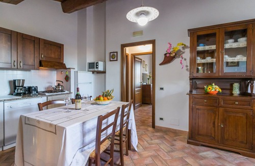Casamaggiore Apartamento | Madone O, apartamento en un agriturismo. Piscina, WiFi, tenis