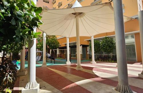 Binan City Apartamento | Mados Serene Condo with Southwoods Skyline View