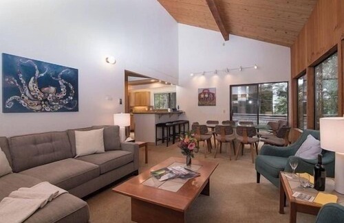 Sea Ranch Casa | Madrone Meadow