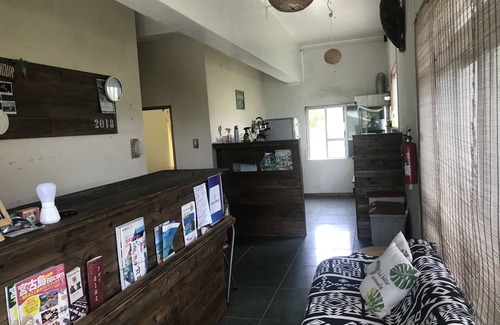 Miyakojima Casa | Maehama beach is right there! Free Wi-Fi Parking available Washer/dryer available!
