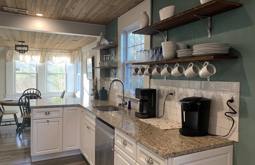 Wilmington Casa | Maggie's Midtown Cottage