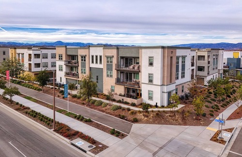 Stevenson Ranch Condominio | Magic Mountain 3-bedroom condo with WiFi, in delightful Valencia