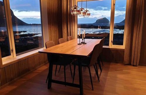 Vestvagøy Casa | Magic views and walking distance to best beaches