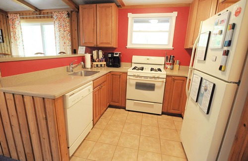 Locust Lake Village Cabina | The Williwaw in the Woods