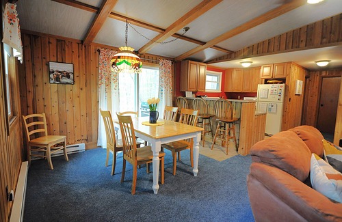 Locust Lake Village Cabina | The Williwaw in the Woods