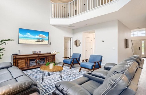 Kissimmee Casa | Magical 7BR Resort Pool Home Near Disney & Orlando Attractions