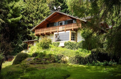 San Carlos de Bariloche Casa | Magical 5 bedroom house over Moreno Lake.