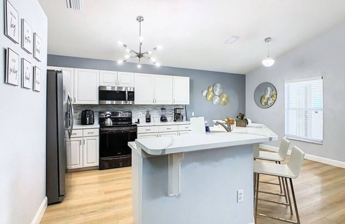 Kissimmee Casa | Magical Disney Themed Home with Pool
