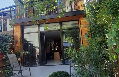 Old Tbilisi Casa | Casa mágica en el centro de la antigua Tbilisi, a 2 minutos de la Plaza de la Libertad.