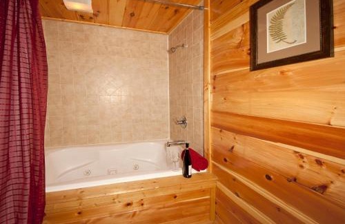 Gatlinburg - Pigeon Forge Villa | Magical Moose, 7bdrm 7bath, Specials, Free Tickets, Elevator, Hot Tub