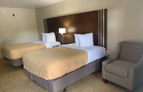 West Kissimmee Hotel | Magical Stays: Your Dream Retreat 6 Miles from Disney! Near Dining & Shopping