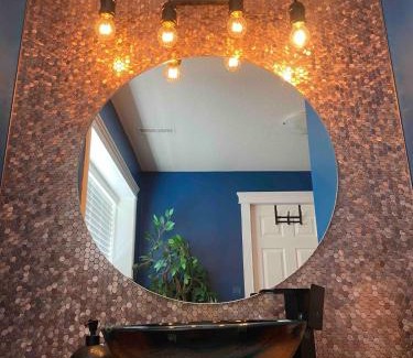 Chase Apartamento | Magical Themed Decor! Pets Welcome! 3 Bedrooms