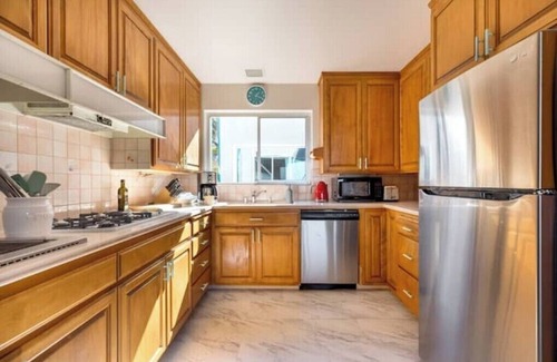 Dolores Heights Apartamento | Magical Views, Safe and Family-Friendly, Parking Onsite