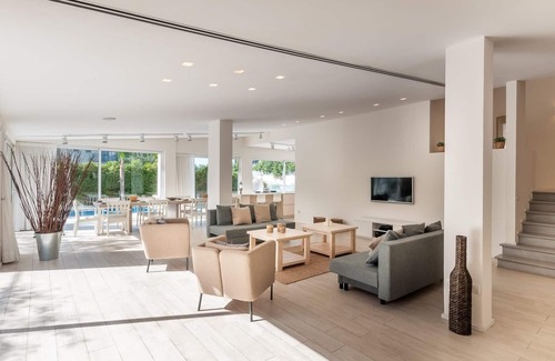 Herzliya Pituach Villa | Villa-Villa-Baño con ducha-Terraza