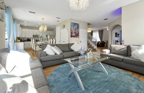 Trafalgar Village Casa | MagicalEverAfter Sleep17 Pvt Pool Game Rm LakeView