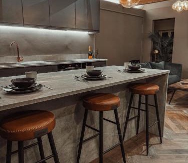 Morpeth Apartamento | Magistrates Penthouse Suite - Town Centre Apartments with Spa