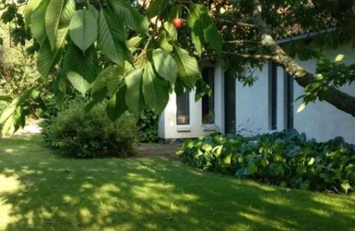 Holloselund Casa | Maglebo Naturvingård & Gæstehus