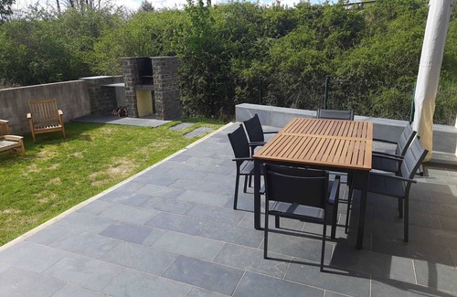 Enveitg Casa | MAGNIFICA CASA ESQUINERA CON JARDIN