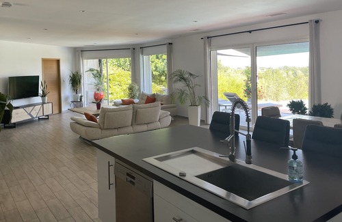 Massillargues-Attuech Villa | Magnificent Villa near Anduze