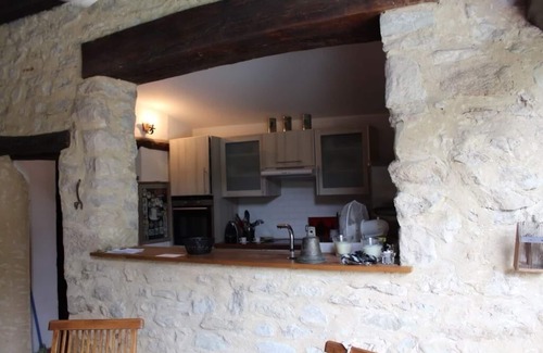 Mirabel-aux-Baronnies Casa | Magnificent Provencal village house