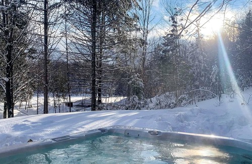 Sainte-Ann-des-Lacs Chalet De Esquí | Magnificent New Cottage for Rent - Near St-Sauveur