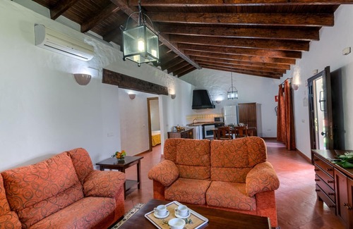 Conil de la Frontera Cabaña | Hermosa Casa Cortijo con Aparcamiento, Jardín y Piscina (comunitarios)