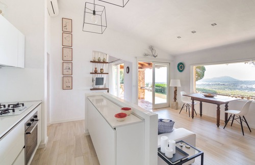 Campulongu Casa | Magnífica villa con impresionantes vistas al mar, piscina panorámica, jardín y WI-FI.