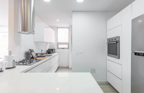 Usaquen Apartamento | Magnificent 3 BR in Usaqu n