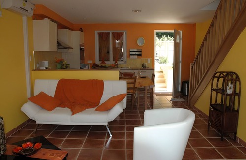 Lagorce Cabaña | Magnificent Accommodation in Southern Ardèche with Peaks