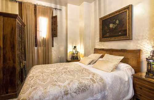 San Pedro Casa | Magnifica y amplia casa morisca de 1525 en el barrio del Albaicín.