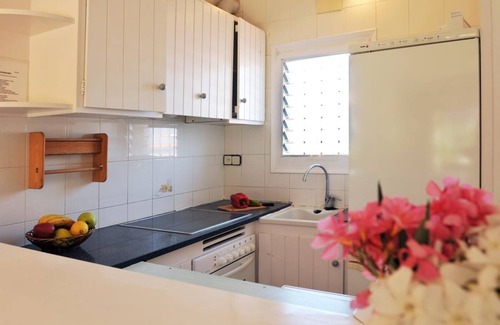 L'Escala Apartamento | Magnífico apto. con terraza, solarium, barbacoa, wifi propio, a/a y piscina.