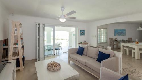 Zinkwazi Beach Casa | Magnificent beach house with stunning ocean views!