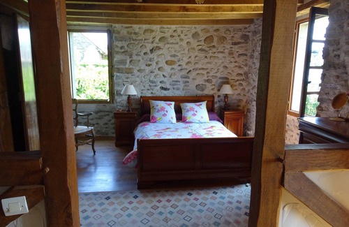 Escou Otro | Magnífica casa bearnesa de 1670, con piscina, entre mar y montaña.