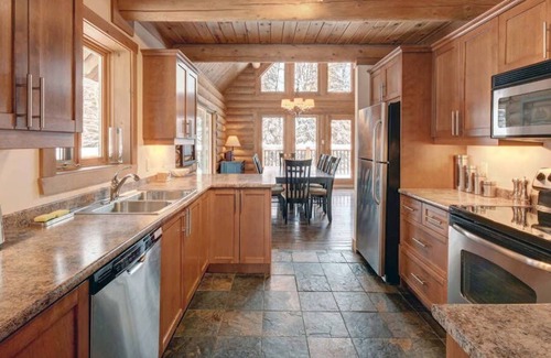 Labelle Chalet De Esquí | Hermoso chalet junto al agua