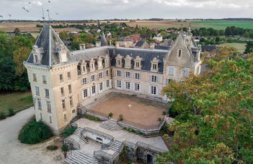 Blet Casa | Magnificent château in the Loire Valley for 14 people
