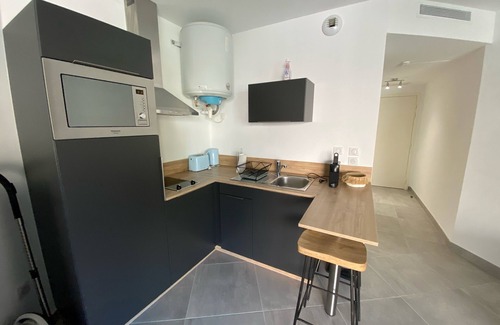 Sainte-Maxime City Centre Apartamento | Magnificent, cosy studio