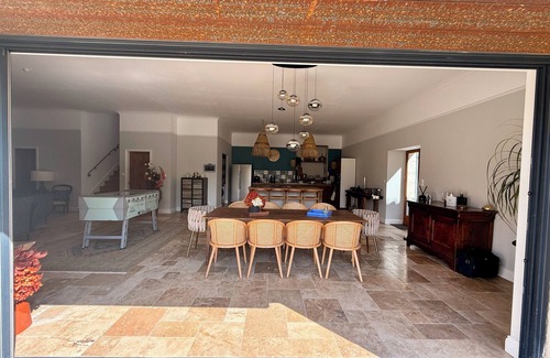 Saint-Romain Casa | Magnificent Country House, Renovated Distillery, Jacuzzi, Pool, Patio, Games