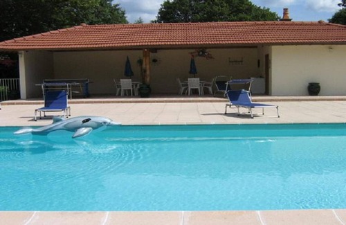 Jeanmenil Casa | ALQUILER 3 Apartamentos 20 personas con PISCINA en la RESIDENCIA DEL PARQUE